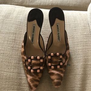 Manolo Blahnik -Wallflower pumps
